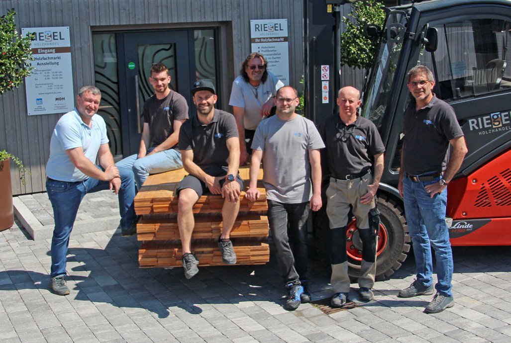Das Team vom Riegel Holzhandel in Ainring